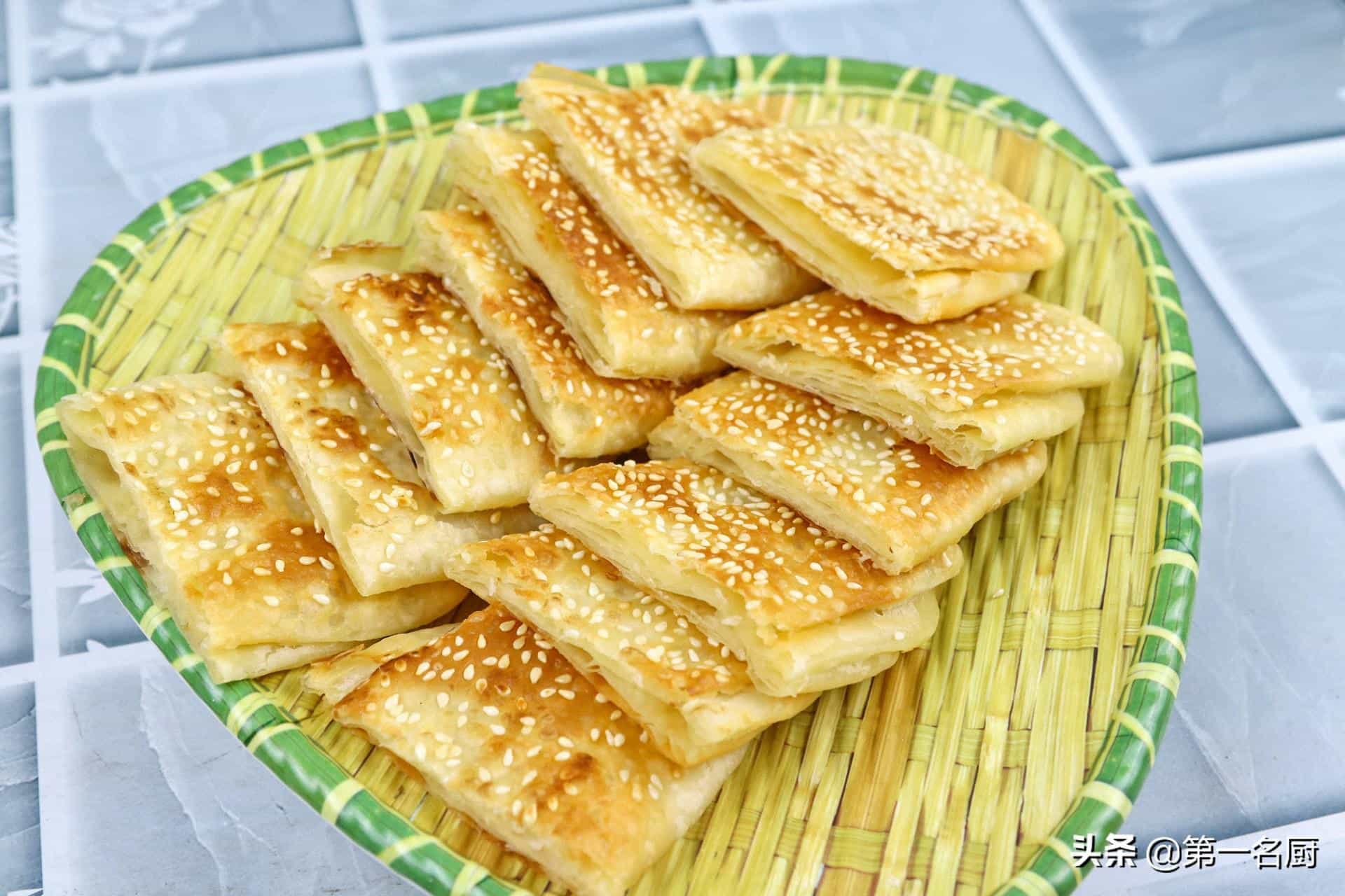 面粉最过瘾的5种做法,外酥里软,咬一口直掉渣,上桌就秒光 第1张 面粉最过瘾的5种做法,外酥里软,咬一口直掉渣,上桌就秒光 第1张