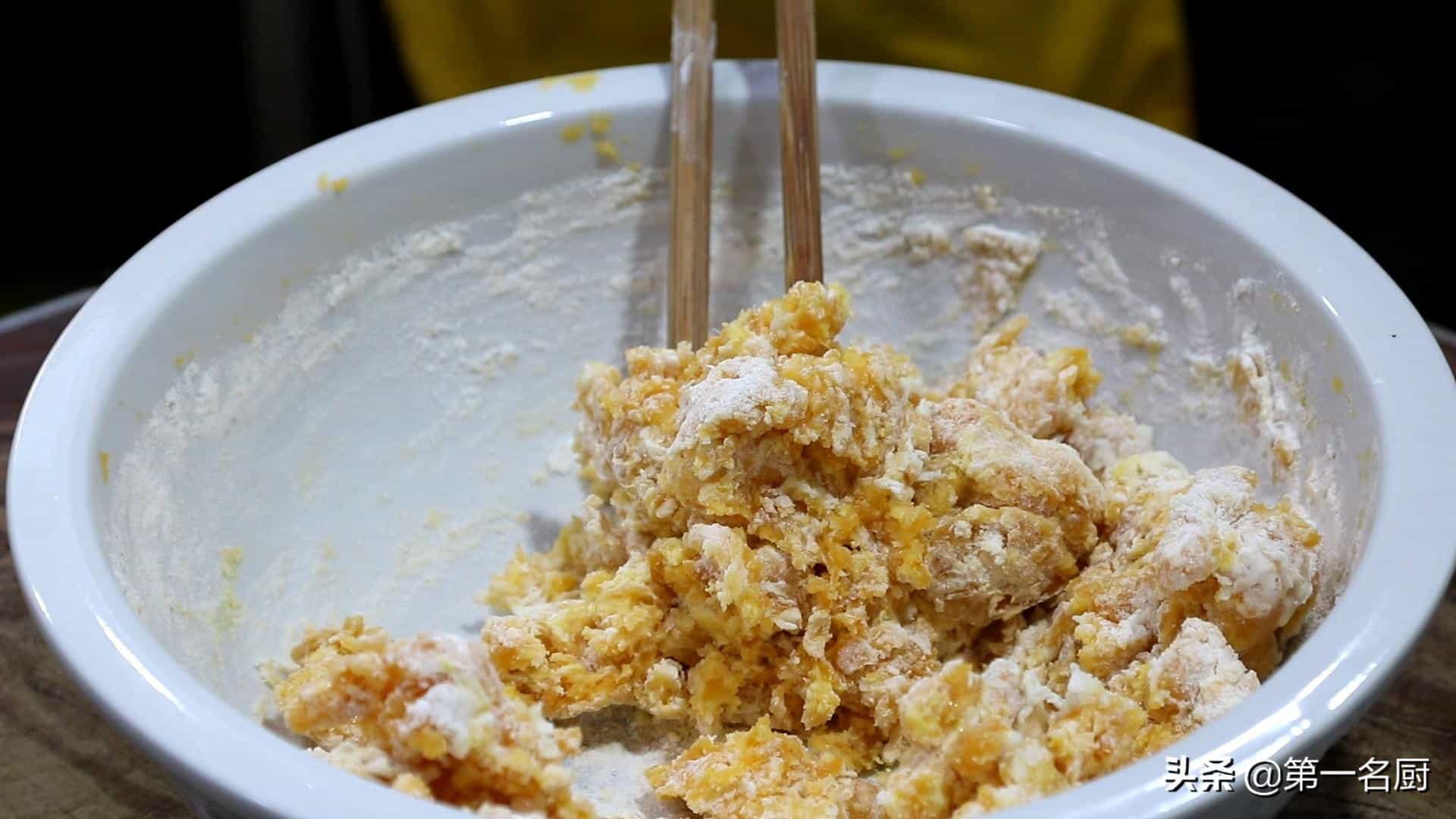 面粉最过瘾的5种做法,外酥里软,咬一口直掉渣,上桌就秒光 第12张 面粉最过瘾的5种做法,外酥里软,咬一口直掉渣,上桌就秒光 第12张