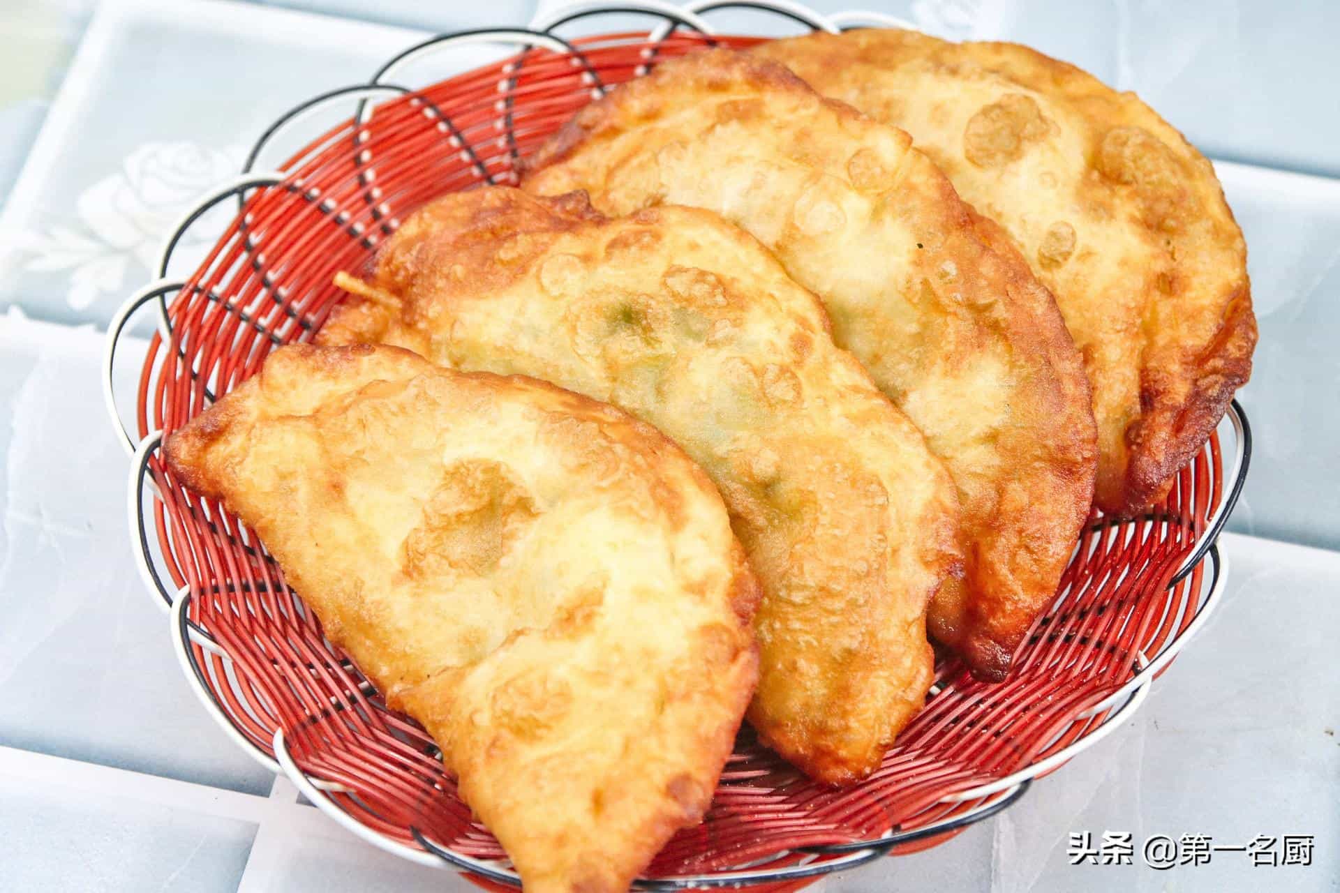 面粉最过瘾的5种做法,外酥里软,咬一口直掉渣,上桌就秒光 第15张 面粉最过瘾的5种做法,外酥里软,咬一口直掉渣,上桌就秒光 第15张