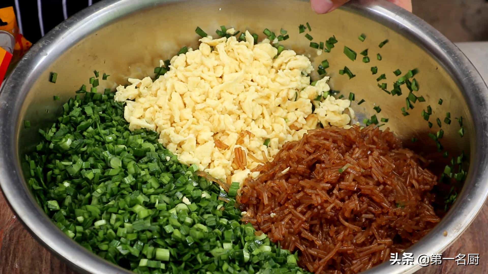 面粉最过瘾的5种做法,外酥里软,咬一口直掉渣,上桌就秒光 第18张 面粉最过瘾的5种做法,外酥里软,咬一口直掉渣,上桌就秒光 第18张