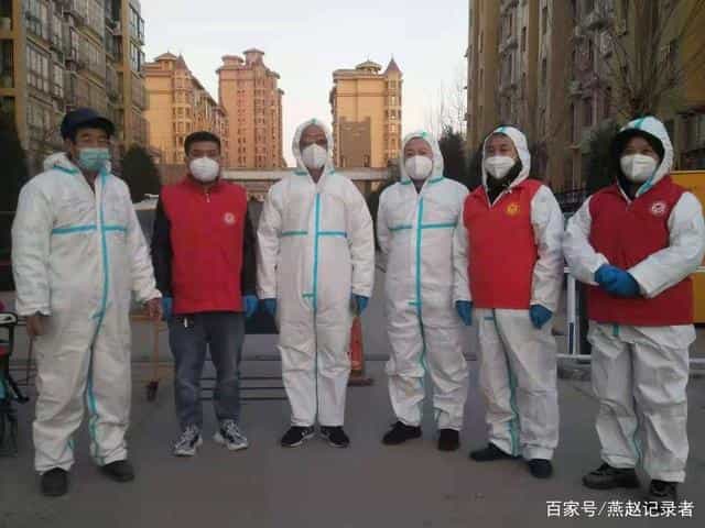 坐在面粉袋子上的小伙,他的头上有面粉,网友_有点心酸 第5张 坐在面粉袋子上的小伙,他的头上有面粉,网友_有点心酸 第5张