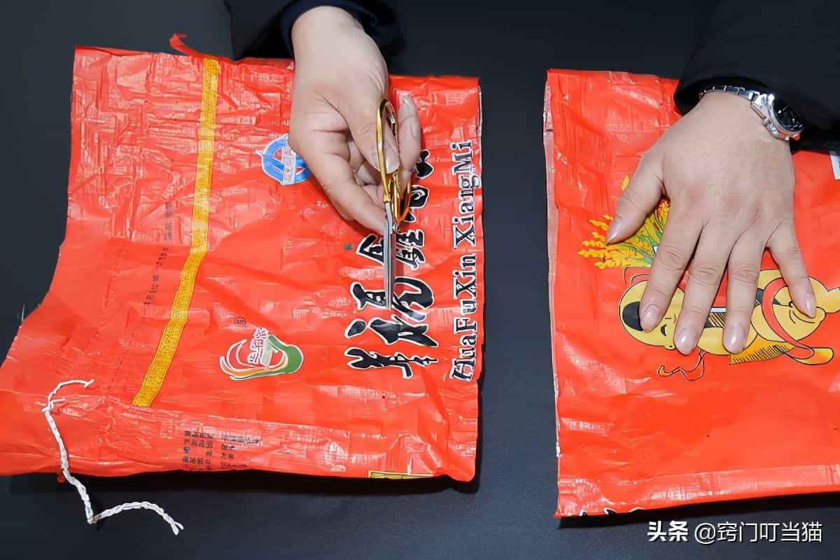 大米袋我从来不扔,简单改造一下,家家户户都用得到,省钱又实用9图 第3张 大米袋我从来不扔,简单改造一下,家家户户都用得到,省钱又实用9图 第3张