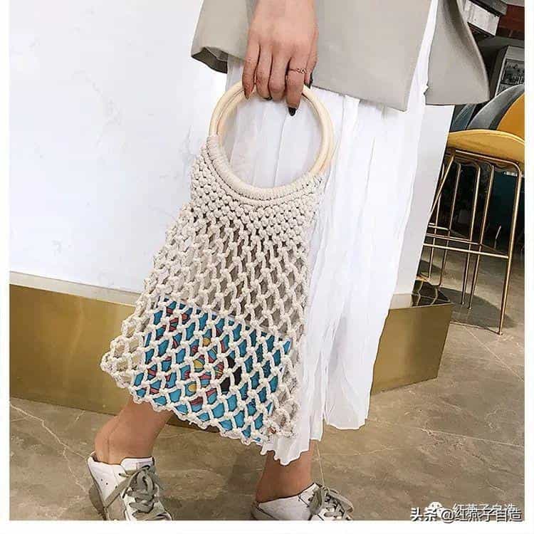 最新款式镂空透视编织袋,成为年轻一族夏季出行的时尚装备44图 第5张 最新款式镂空透视编织袋,成为年轻一族夏季出行的时尚装备44图 第5张