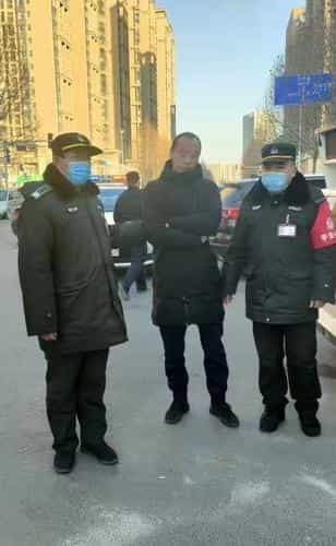 男子地铁口盗窃电动车电池被抓编织袋里搜出9块电池 第2张 男子地铁口盗窃电动车电池被抓编织袋里搜出9块电池 第2张