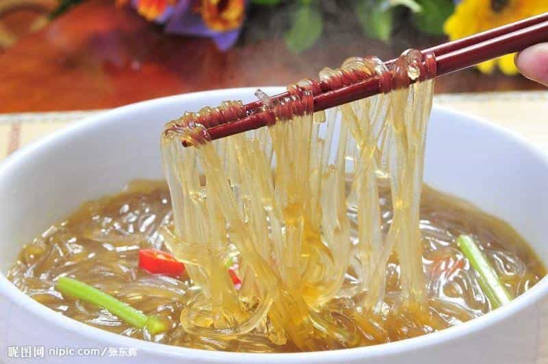 猪肉炖粉条、酸辣粉、蚂蚁上树……做出来都好吃,但关键是找到好的红薯粉条! 第2张 猪肉炖粉条、酸辣粉、蚂蚁上树……做出来都好吃,但关键是找到好的红薯粉条! 第2张