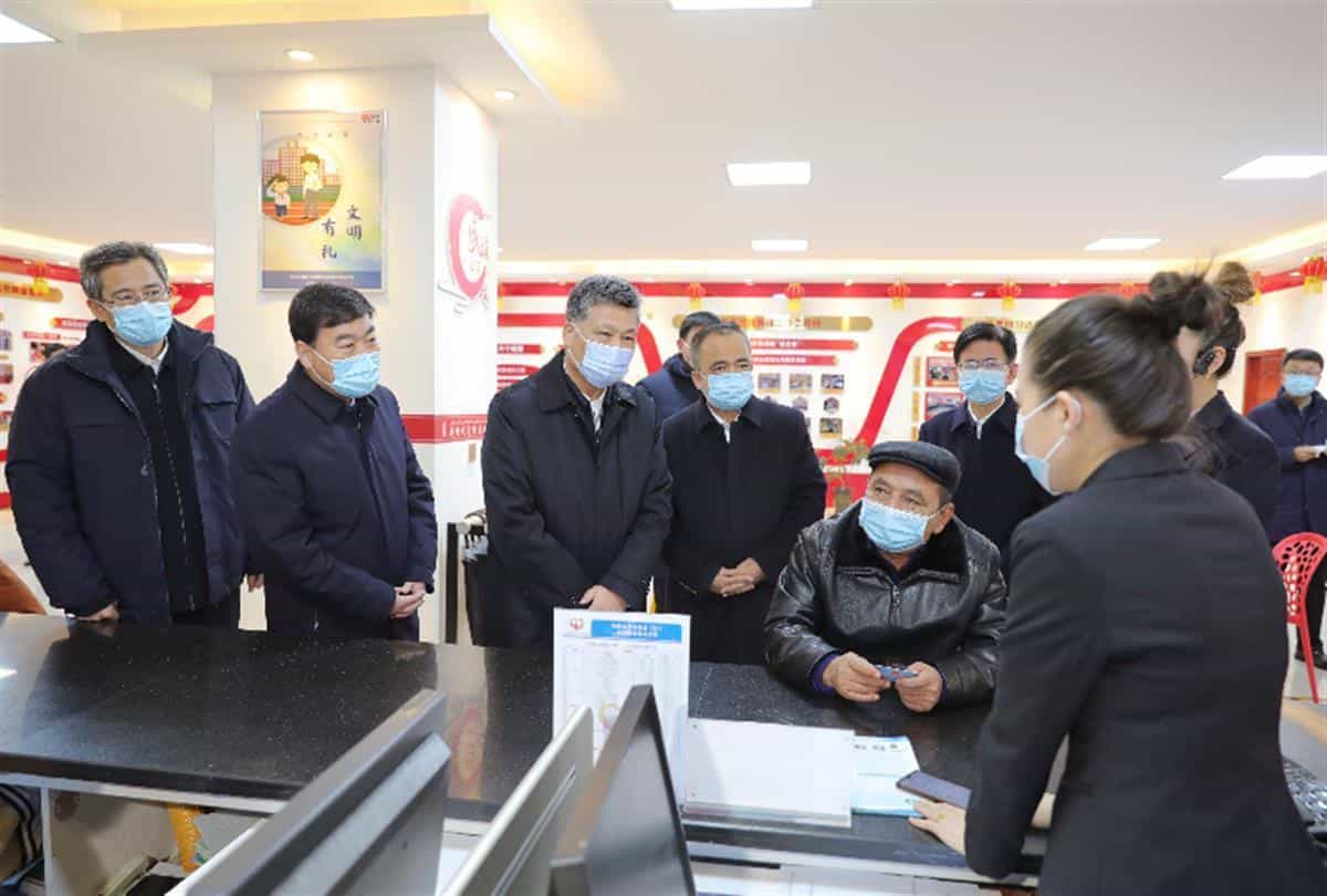 履新两天后,新疆新任党委书记首次调研传递哪些信息 第1张 履新两天后,新疆新任党委书记首次调研传递哪些信息 第1张