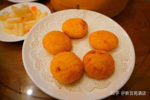 只需面粉和白糖,教你做河南传统小吃——炸糖糕 第2张 只需面粉和白糖,教你做河南传统小吃——炸糖糕 第2张