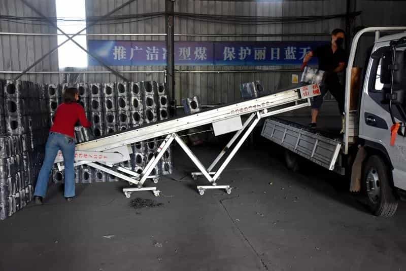 一星期接6300多单，这个藏在汝州深山沟的石磨面粉厂火了！  第4张