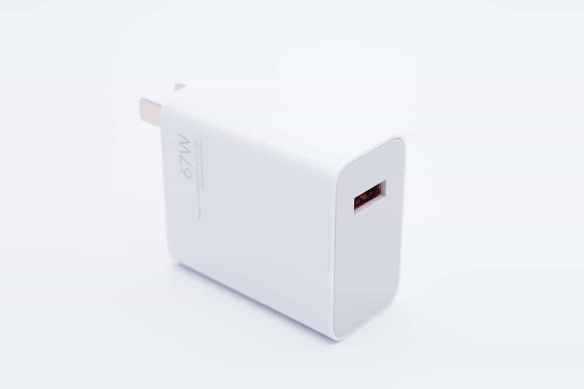 拆解报告：MI小米新款67W快充充电器MDY-12-EF