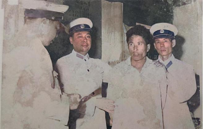 63年前,军官弄丢军事绝密文件,7000警民淘干1条河,最后找着没 第6张 63年前,军官弄丢军事绝密文件,7000警民淘干1条河,最后找着没 第6张