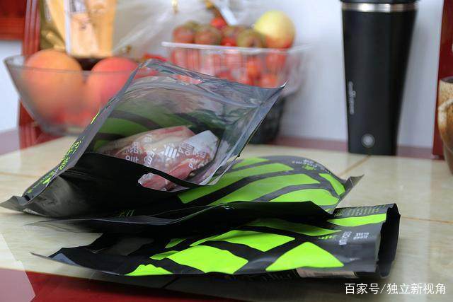 你没听错小米也开始卖猪肉了,网友调侃:这是要跟紧网易猪场步伐 第4张 你没听错小米也开始卖猪肉了,网友调侃:这是要跟紧网易猪场步伐 第4张