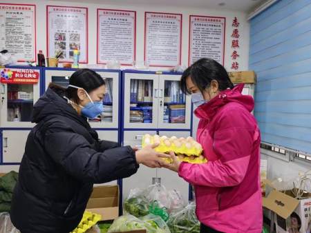 襄城区:尹集古城两地牵手 爱心蔬菜助力抗疫 第3张 襄城区:尹集古城两地牵手 爱心蔬菜助力抗疫 第3张